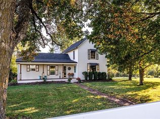 16461 W 231st St, Spring Hill, KS 66083