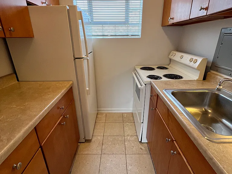 6010 N Winthrop Ave #307 — Photo 7