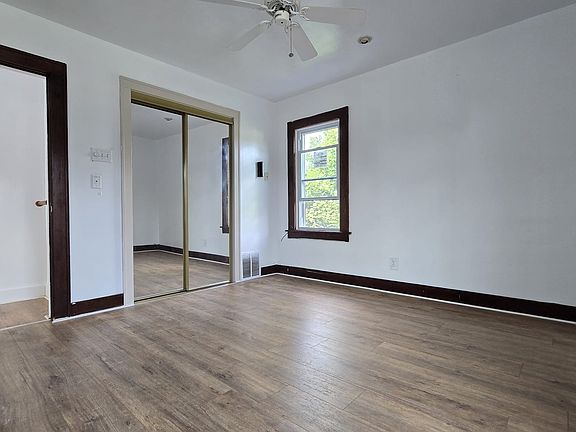 5th image of 3619 Watson Blvd