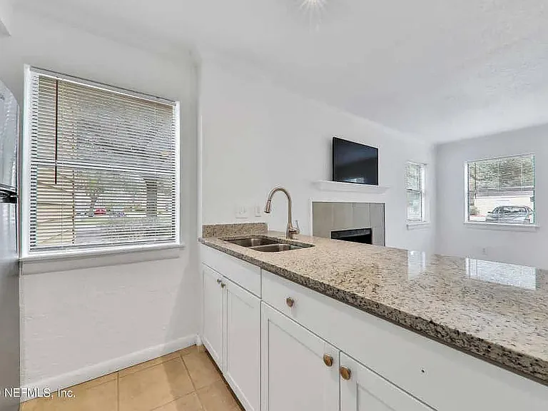 100 Fairway Park Blvd #1905 — Photo 4