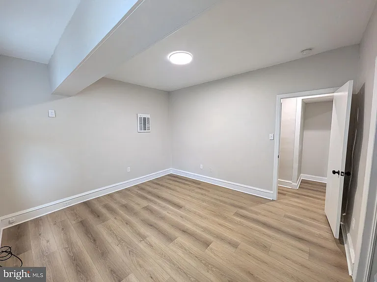 5750-52 Rising Sun Ave #B1 — Photo 24