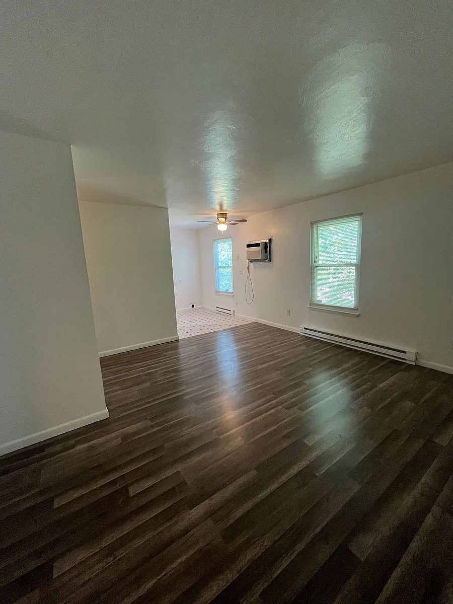 Building Photo - 1453 Perry St #C