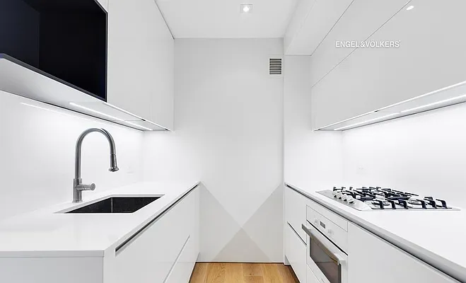 Sold by Engel & Völkers New York City | media 7