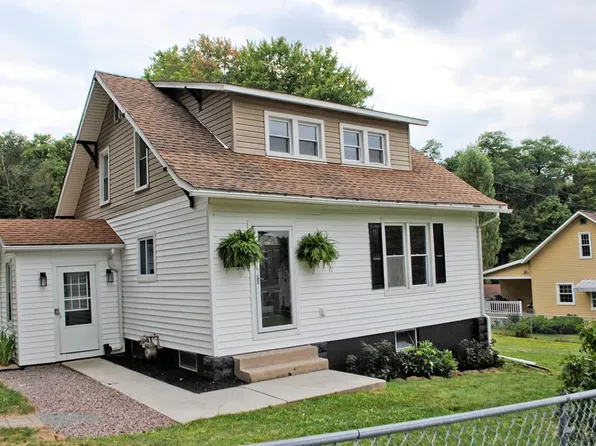 575 Parker Rd, Johnstown, PA 15904