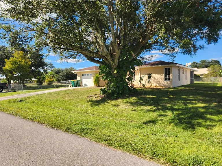 27048 Omni Ln — Photo 3
