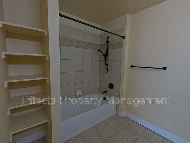 2445 Windrow Dr #A108 — Photo 19