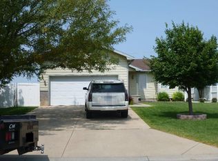 1802 Tomahawk Rd, Dodge City, KS 67801