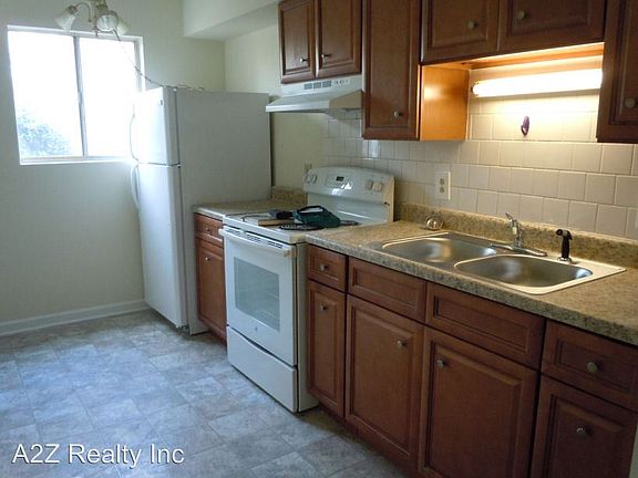 4th image of 130 S Estes Dr Building D