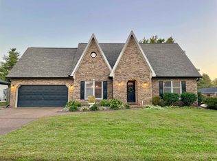 8699 Frontier Dr, Newburgh, IN 47630