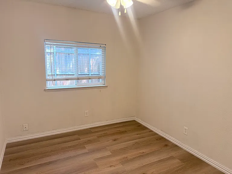 2104 Sunrise Trl — Photo 16
