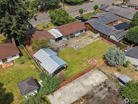 3rd image of 109 Pacific Avenue S