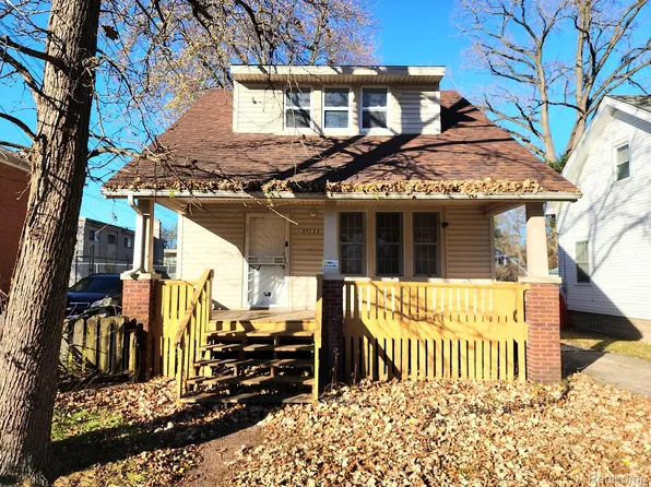 21722 Curtis St, Detroit, MI 48219