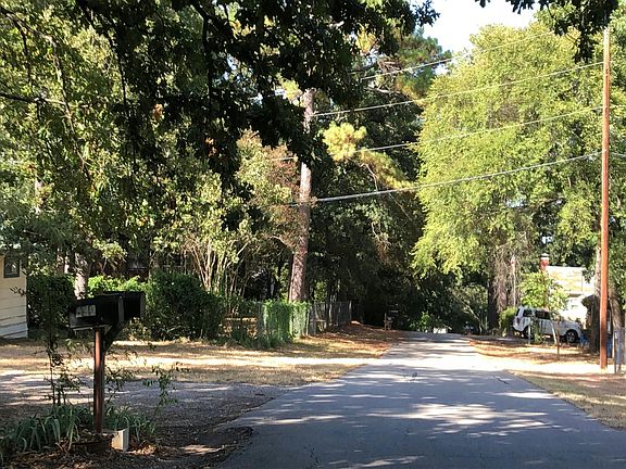 5th image of 629 Cedarcrest Dr