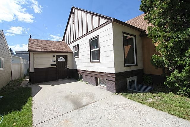 1st image of 1032 1/2 N 26th St