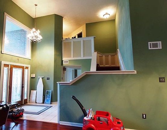 5th image of 2432 Avenue Mont Martre