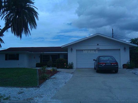 2nd image of 1261 Lakeside Dr