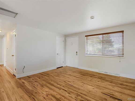 3rd image of 6937 W 53rd Place
