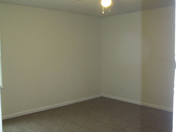 4th image of 167 Peony Ln