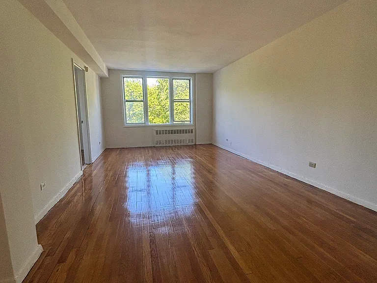 6555 Broadway #4E — Photo 10