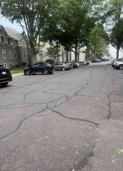 Exterior Neighborhood (street photo)