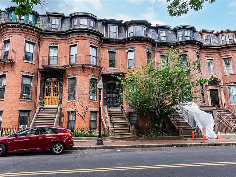 209 W Newton St #1 — Photo 8
