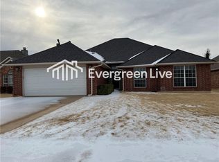 4904 Byron Cir, Yukon, OK 73099