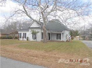 203 W Alabama Ave, Midlothian, TX 76065