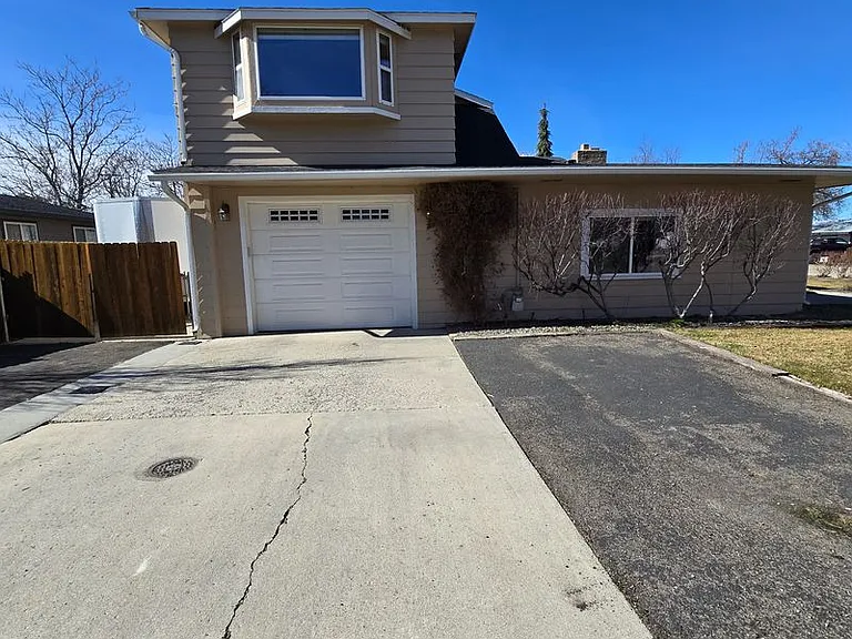 712 SW 4th St — Photo 13
