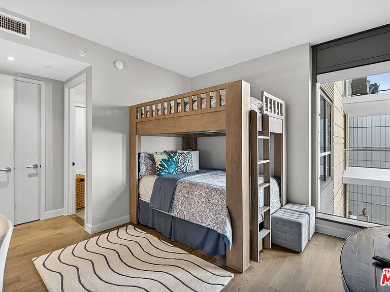 1755 Ocean Ave #702 — Photo 30