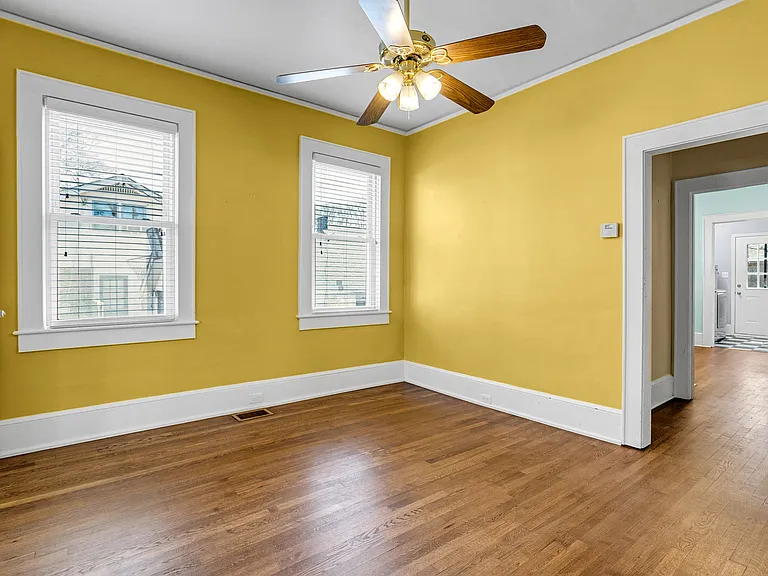 205 Croft St — Photo 9