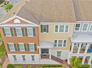 560 Scotia Pl, Orlando, FL 32806