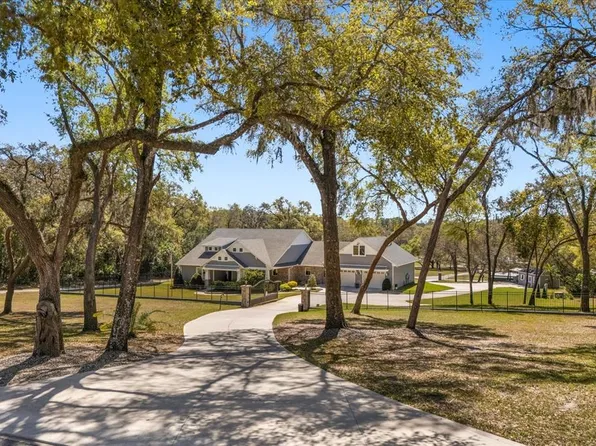 2600 Robie Ave, Mount Dora, FL 32757