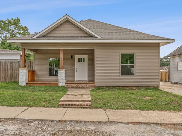 617 S 7th St, Paragould, AR 72450
