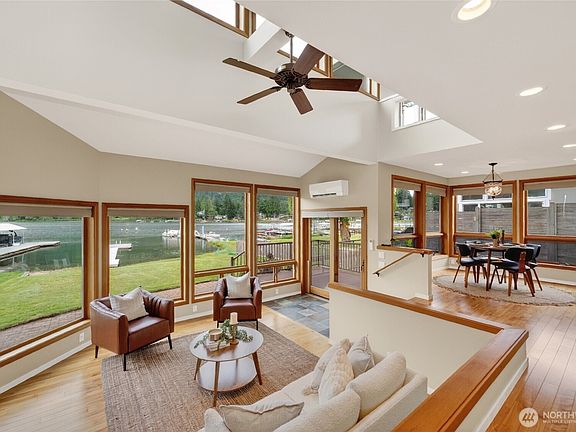 4th image of 270 Shallow Shore Road
