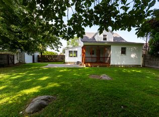 1 Middle St, Waterford, CT 06385