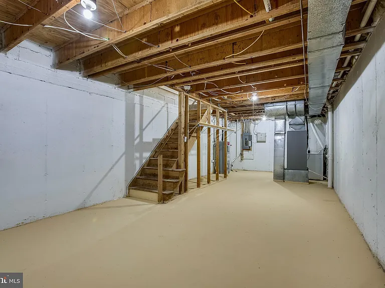 1525 Oronoco St — Photo 25