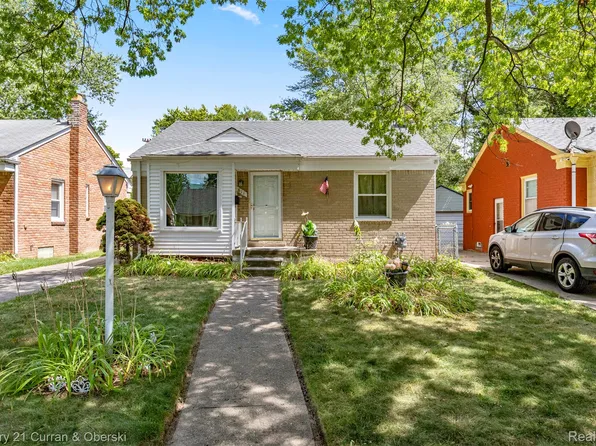 811 Arlington St, Inkster, MI 48141