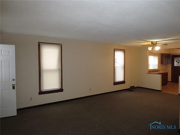 2nd image of 208 Milford St