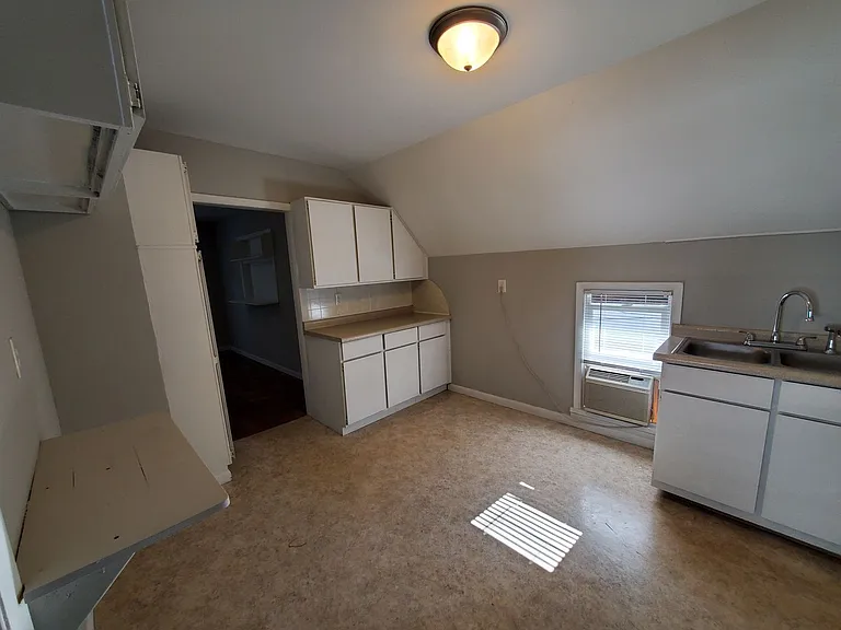 112 Fairbanks St NE — Photo 22