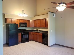 1800 Parkwild Dr APT 5, Council Bluffs, IA 51503