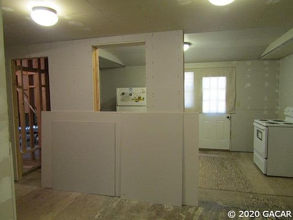 5th image of 3229 NW 19th St