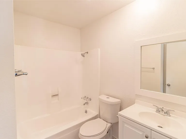 906 Red Cliff Dr — Photo 18