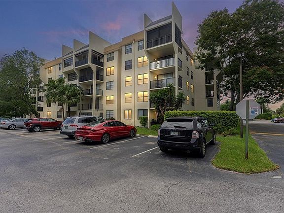 2nd image of 6190 Woodlands Boulevard #107