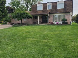 39378 Aynesley Dr, Clinton Township, MI 48038