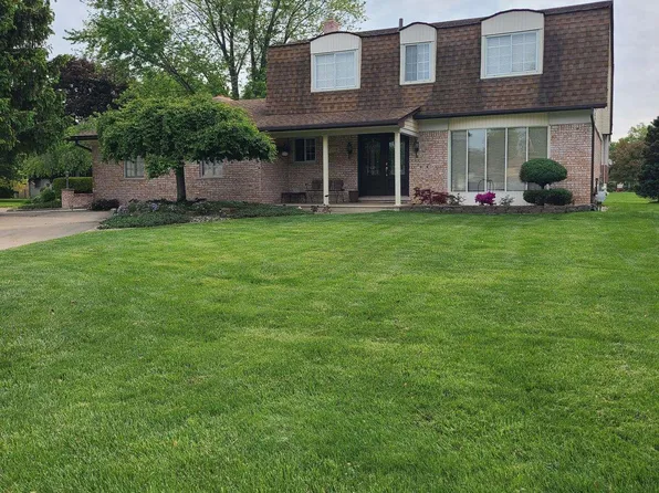 39378 Aynesley Dr, Clinton Township, MI 48038