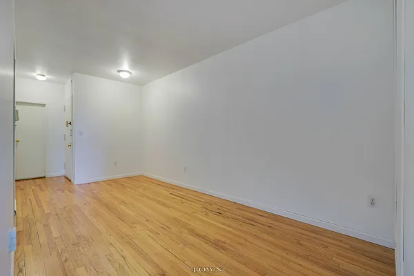 Rented by Town Residential | media 36