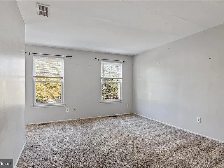 3904 Elberta Ln — Photo 18