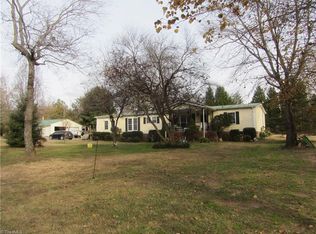 135 Kirk Ln, Stokesdale, NC 27025