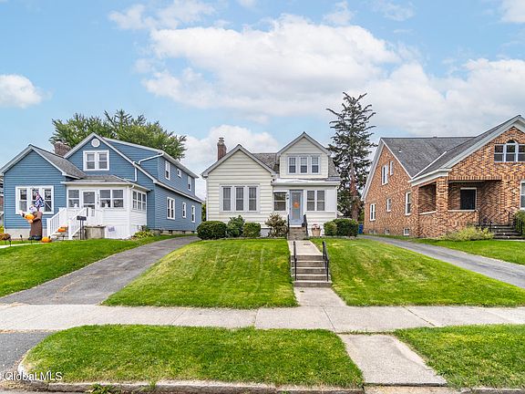 4th image of 125 Van Schoick Avenue