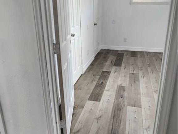 2nd image of 3655 Seabrook St #3
